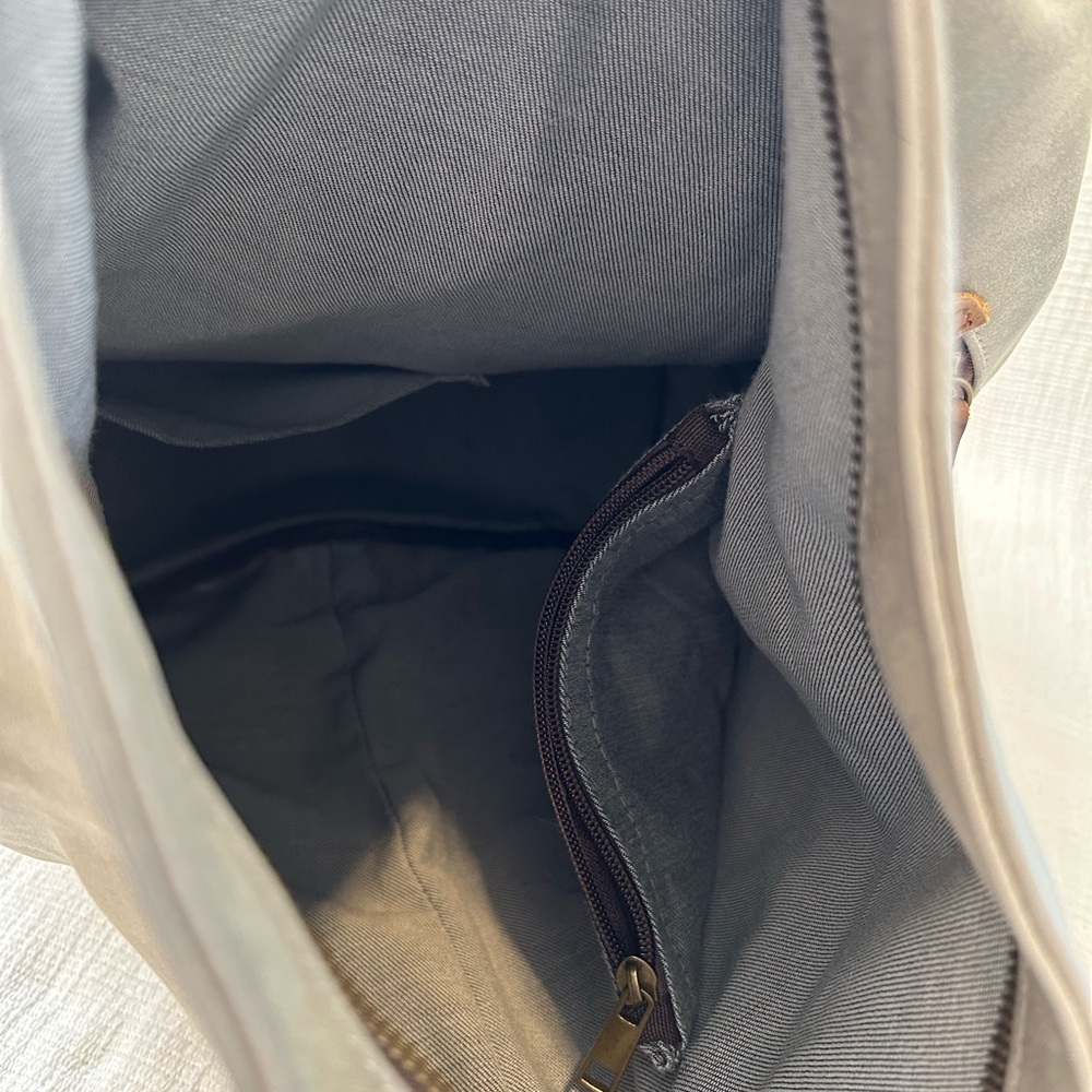 Stylish Gray Backpack - Picture 14 of 14